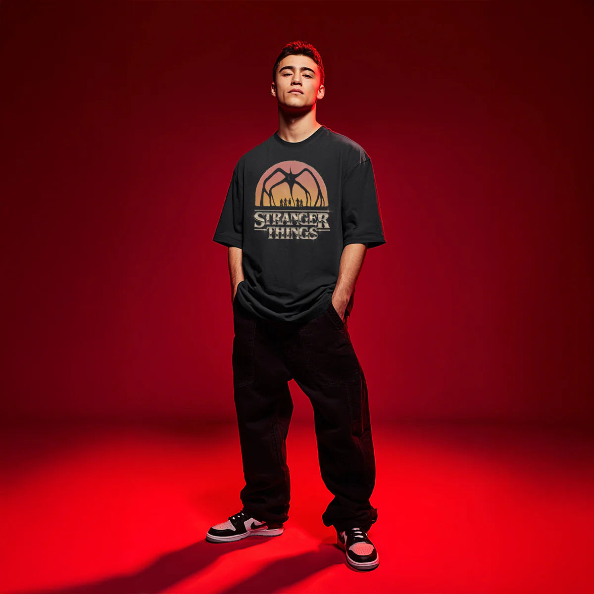 AZOTMENTES PLAYERA : STRANGER THINGS